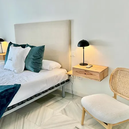 Seaside Oasis With Mountain Views - Eaw Homes 아파트 마르베야