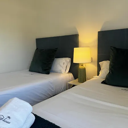 Seaside Oasis With Mountain Views - Eaw Homes Apartmán *