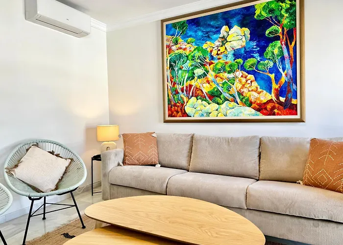 Seaside Oasis With Mountain Views - Eaw Homes 아파트 마르베야