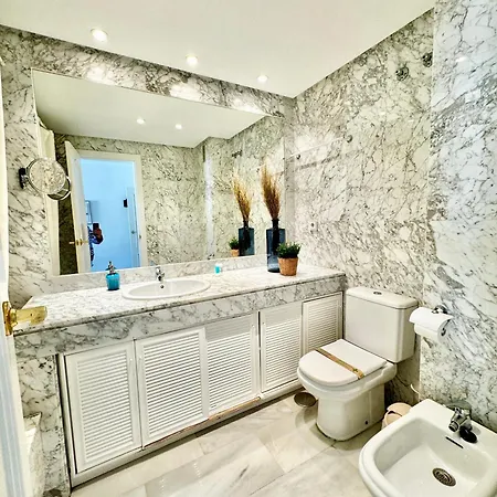 Seaside Oasis With Mountain Views - Eaw Homes 马尔韦利亚