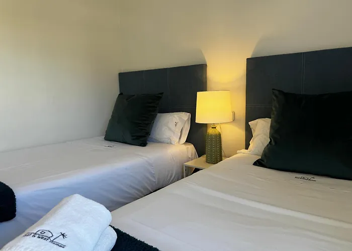 Seaside Oasis With Mountain Views - Eaw Homes アパート *