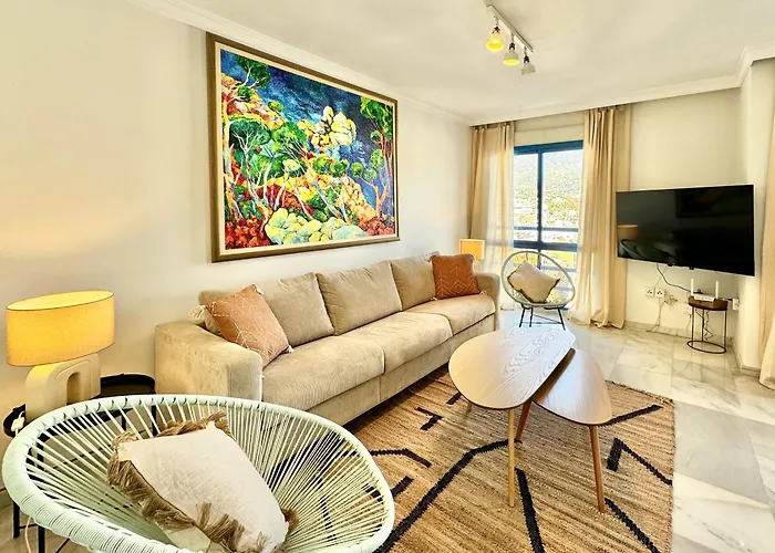Apartmán Seaside Oasis With Mountain Views - Eaw Homes